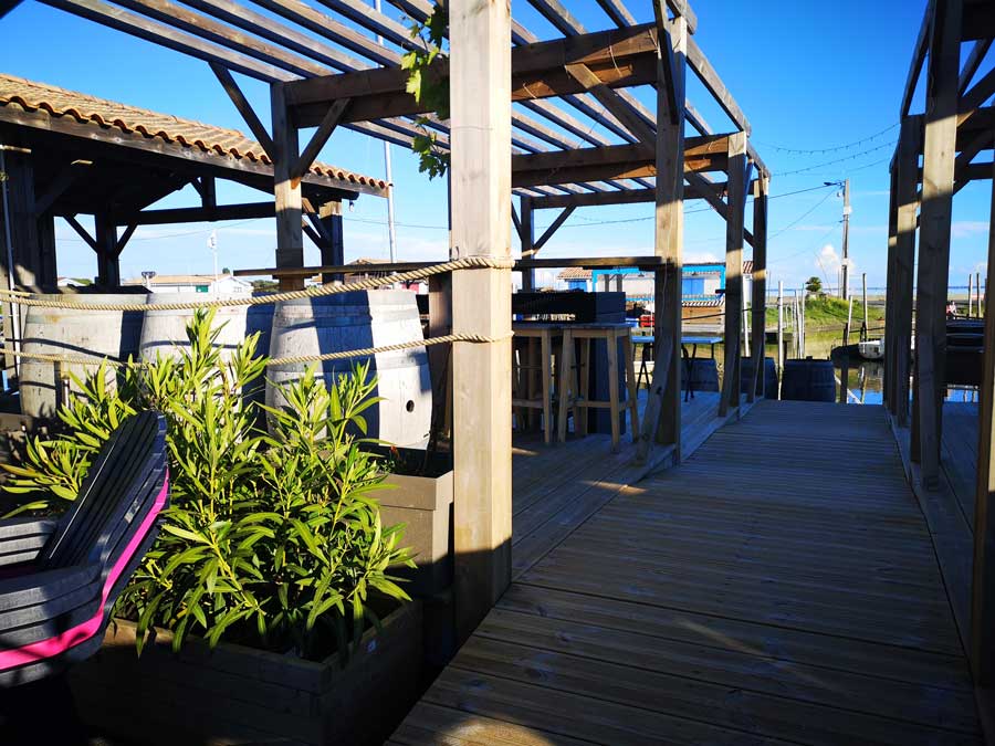 terrasse-cabane-a-huitre-la-perle-d’argent